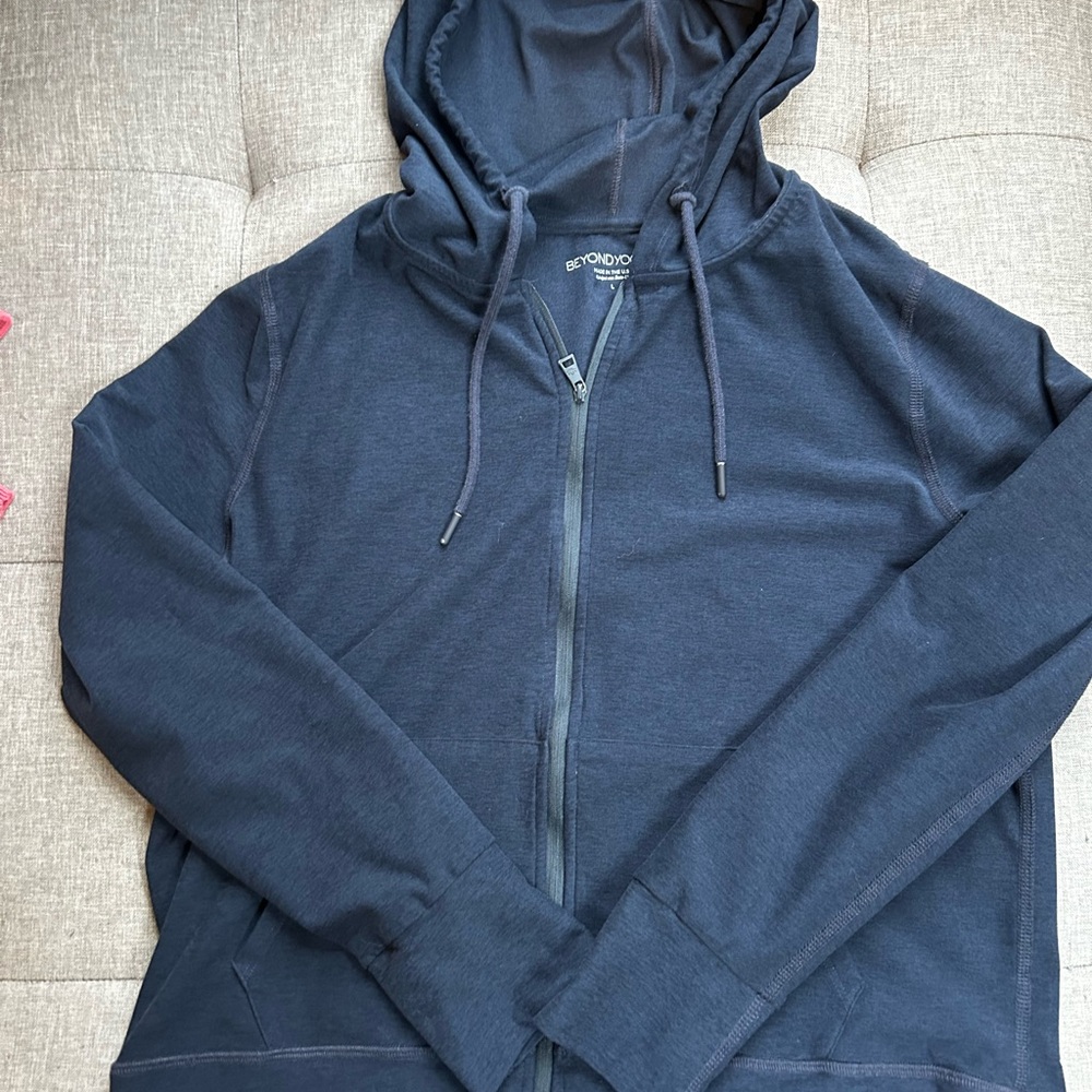 Beyond Yoga Deep Blue Zip-Up Sweater